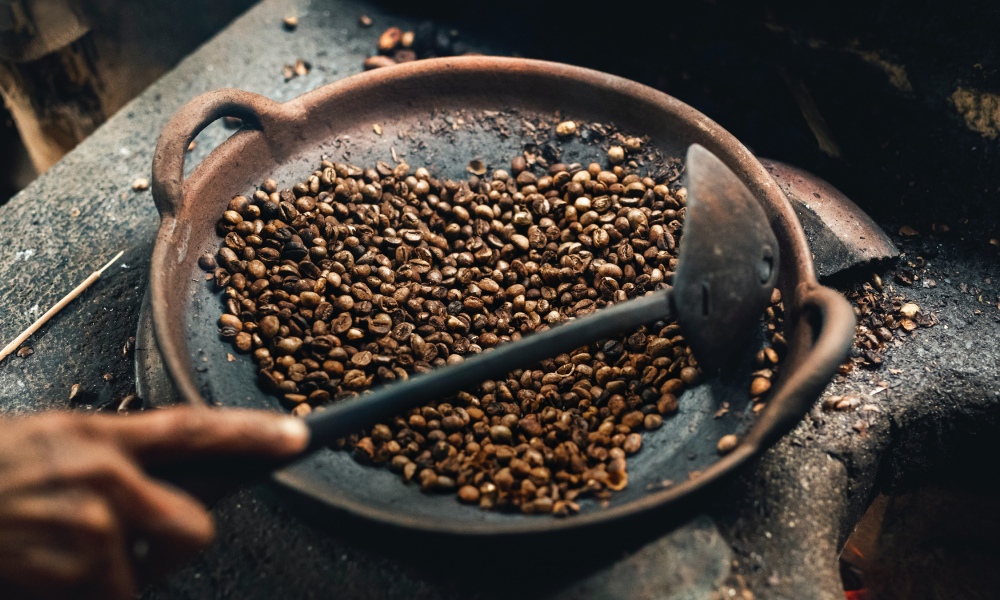The Evolution of Coffee Roasting Technology: From Ancient Practices to Modern Advancements